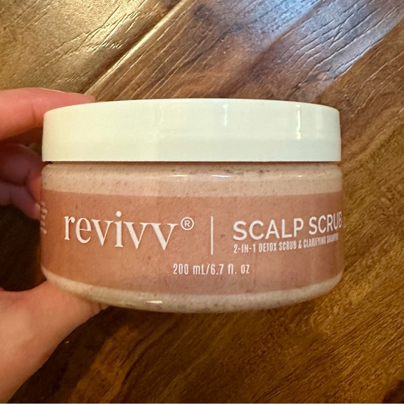 NIB π Revivv Scalp Scrub & Shampoo - Picture 5 of 5
